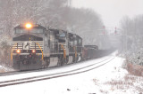 Westbound slab train 68R is down to a crawl on Waddy Hill 