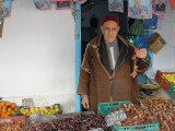 Date seller, Testour