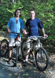 35mm Mt Tom 20101008_09 Father-Son Bikers.JPG