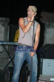 LAMBE-LIVE-004.jpg