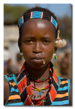 Joven en el mercado  -  Young girl at the market