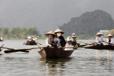 chua huong, On Yen river