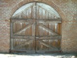 We entered many of the gardens thru the alleys; many of the old carriage houses were still in place (as garages)