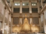 The organ in the atrium of the store!!