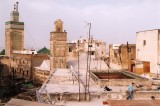 Bab Boujeloud. Vue sur le minaret Bou Inania