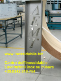 lavori inox su misura e su disegno del cliente insegna_1_1.jpg