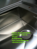 Particolare lavello inox su misura con ribasso per cucina