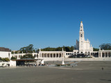 Fatima view of basilica and small chapel.jpg