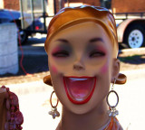 Happy-Manequin-O.jpg