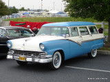 1956 Ford Fairlaine Country Sedan