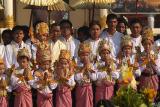 015 - Ceremony, Swedagon pagoda