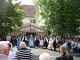 These are the Hungarian dancers that come to the fest every year