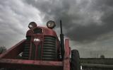 Tractor (little red) *