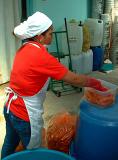 Cosecha Purhpecha- washing carrots