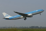 KLM  Airbus  A330-200  PH-AOA