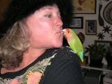 A kiss from my Peachy