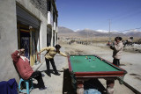 Snooker players at Damxung