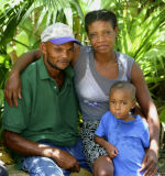 familia dominico-haitiana.jpg