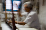 <B>Weaving</B> <BR><FONT SIZE=2>Tunis, Tunisia - November 2008</FONT>