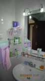 main bathroom1.JPG
