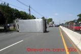 SIMPLE SEAFOOD TRUCK OVERTURNS