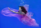 underwater angel-Paris