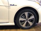2011 Hyundai Sonata Hybrid blue drive