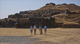 arrive Sacsayhuamán