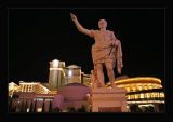 Ceasars Palace,Ceasar is greeting
