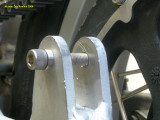 0859 Stainless steel inserts in lower shock mounts