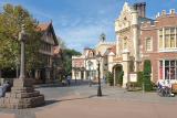 <b>United Kingdom Pavilion</b><br><font size=2>Epcot