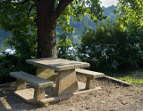 Picnic table
