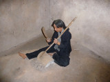Depiction of a Vietnamese woman at work.