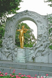 Statue of Johann Strauss 01