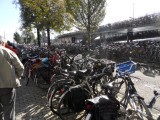 Parkir Sepeda di Amsterdan Central Station