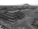 TEOTIHUACAN PYRAMIDS