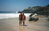 Tita y yo en la Playa en Ixtapa.jpg