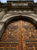 PUERTA DE LA CATEDRAL MEXICANA