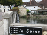 Bridge over the Seine river France.jpg