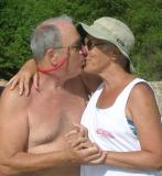 Ralph and Renda's beach kiss