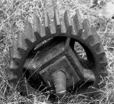 DETAIL OF THE REMAINING GEAR.