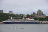 Queen Victoria_ Southampton ( First visit  at Quebec)  90,000 Tonnes  964,5pi  (294 m) 2,014 passengers & Château Frontenac 