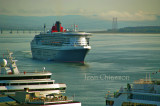 Queen Mary 2  ( Pavillon ) Royaume - Uni / Passagers 3,090  / Port  of Qubec