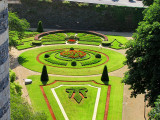 Le jardin vert et rouge à la française