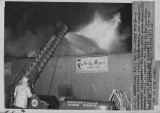 011670  Heilig Myers store fire.jpg