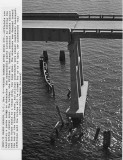 110882 barge hits bridge_2.jpg