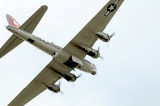 Boeing B-17G Flying Fortress ( N900RW )