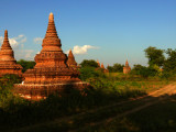 Dirt road Bagan.jpg