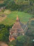 Ballons over Bagan 3.jpg