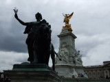 Buck Palace monuments